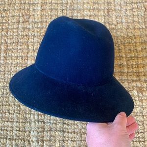 Vintage felt wool hat blue